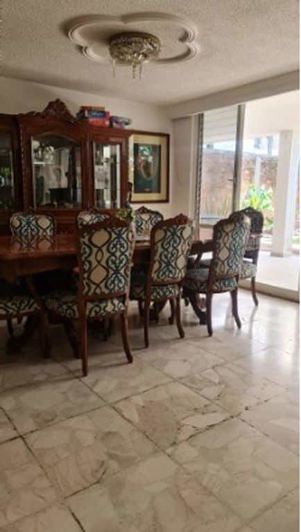 Image No.1-5 Bed House for sale