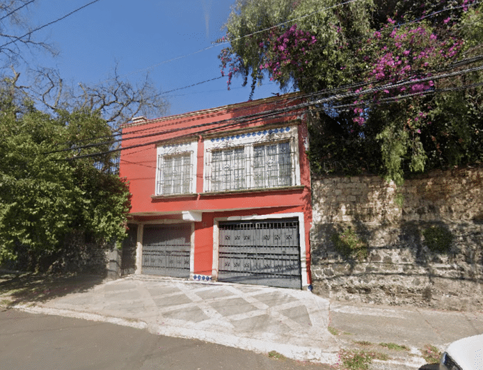 Image No.1-7 Bed House for sale