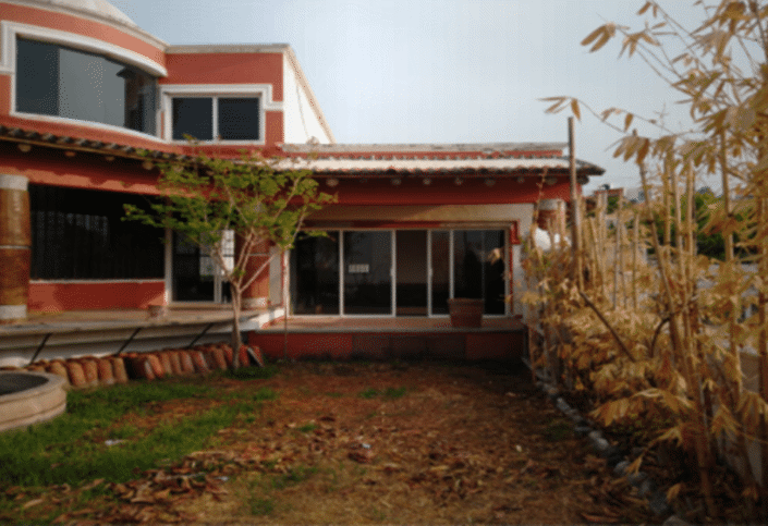 Image No.1-5 Bed House for sale