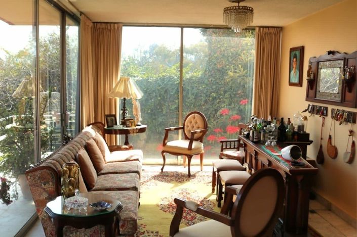 Image No.1-6 Bed House for sale