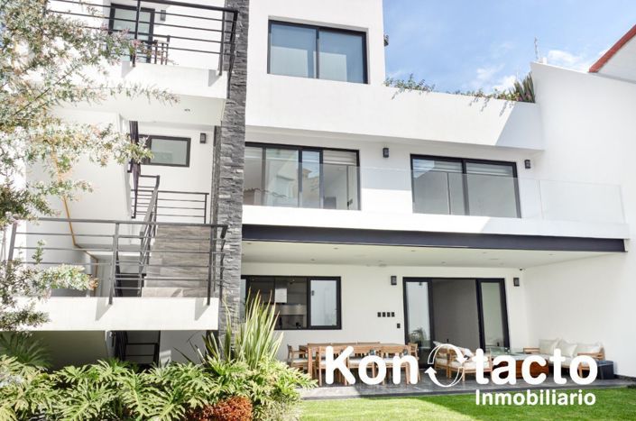 Image No.1-4 Bed House for sale