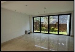 Image No.1-3 Bed House for sale