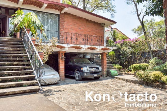 Image No.1-4 Bed House for sale