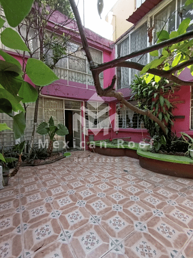 Image No.1-5 Bed House for sale