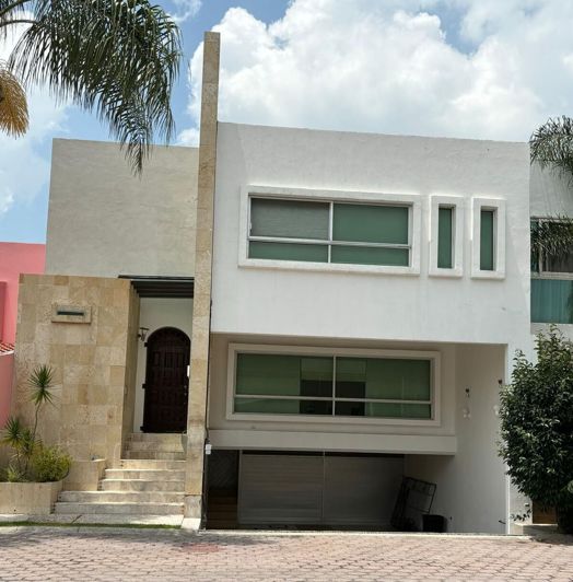 Image No.1-4 Bed House for sale