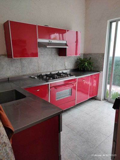 Image No.1-4 Bed House for sale