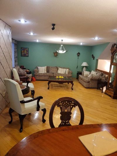 Image No.1-4 Bed House for sale
