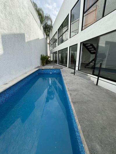 Image No.1-3 Bed House for sale