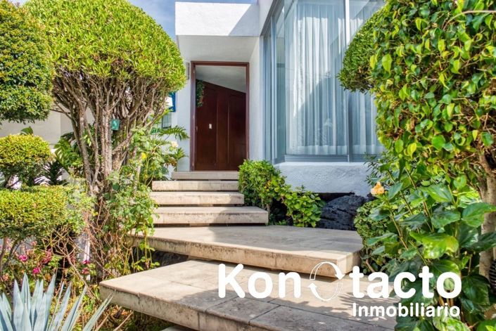 Image No.1-4 Bed House for sale