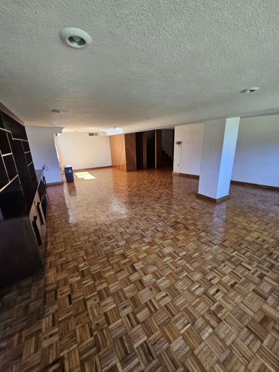 Image No.1-3 Bed House for sale