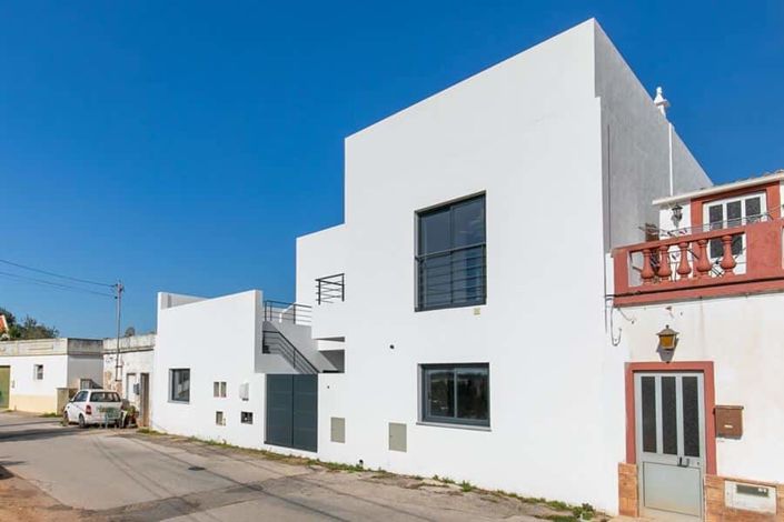 Image No.1-6 Bed Villa for sale