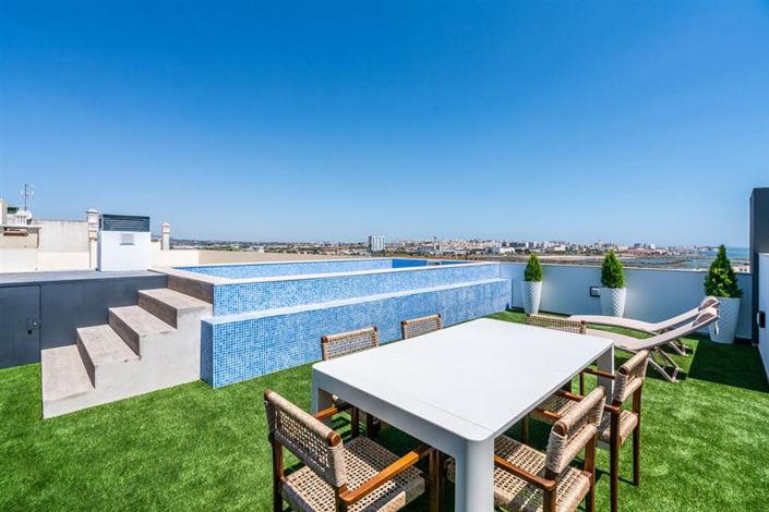 Image No.1-3 Bed Apartment for sale