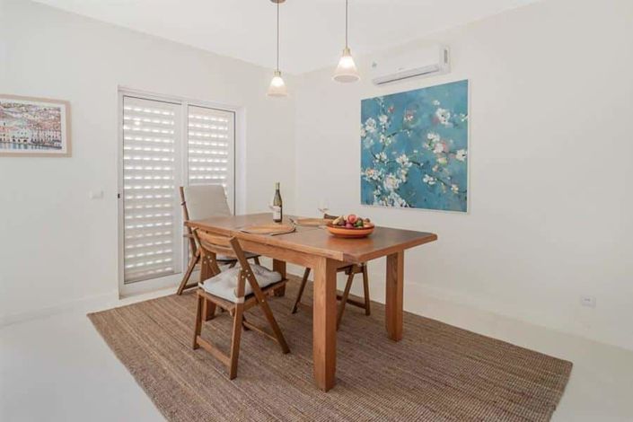 Image No.1-4 Bed Villa for sale