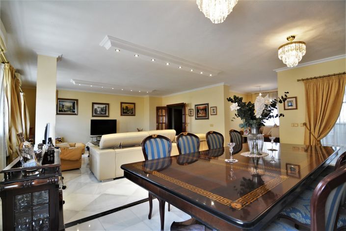 Image No.1-4 Bed Apartment for sale