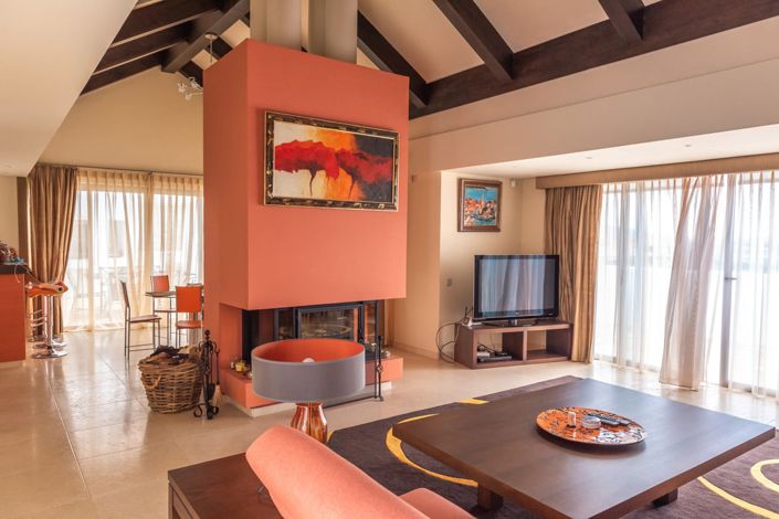 Image No.1-3 Bed Apartment for sale