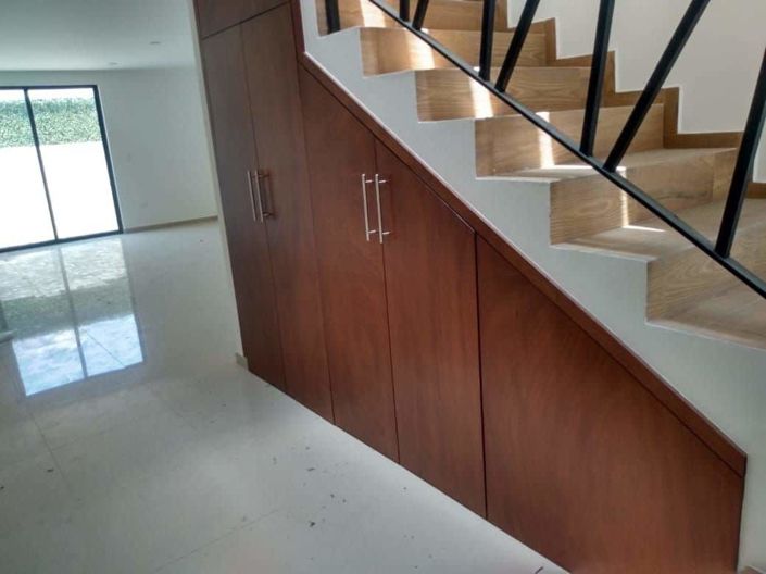 Image No.1-4 Bed House for sale