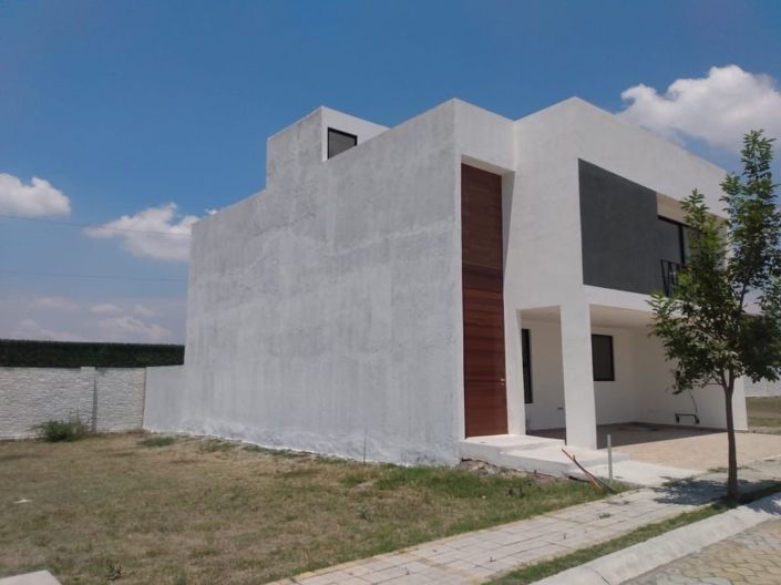 Image No.1-4 Bed House for sale