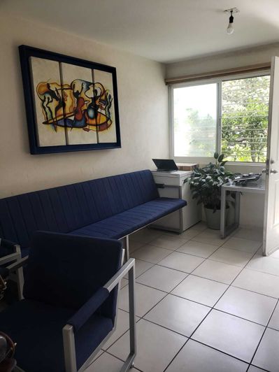 Image No.1-2 Bed House for sale