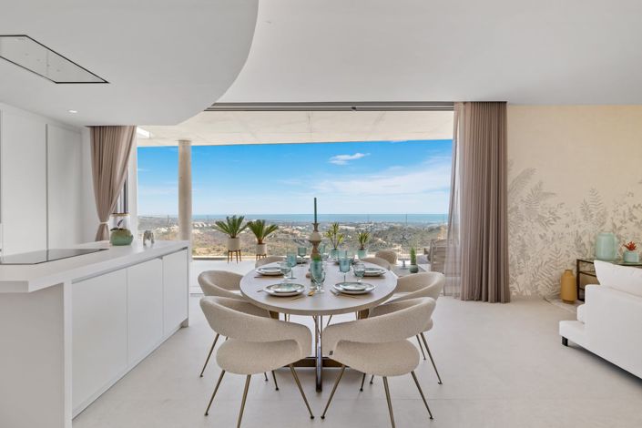 Image No.1-4 Bed Apartment for sale