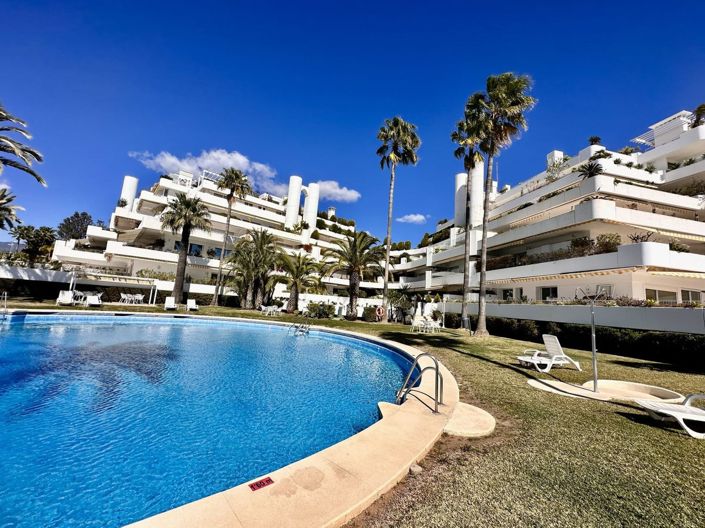 Image No.1-5 Bed Apartment for sale