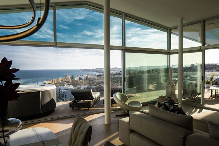 Image No.1-4 Bed Apartment for sale