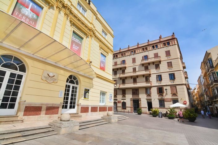 Image No.1-4 Bed Apartment for sale