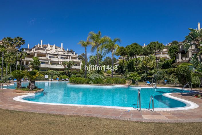 Image No.1-4 Bed Apartment for sale