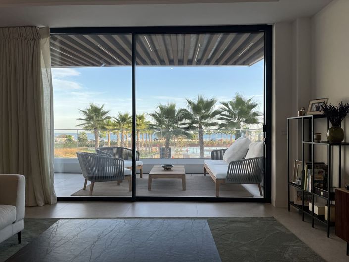 Image No.1-4 Bed Apartment for sale