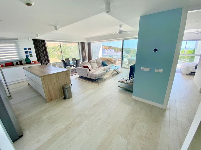 Image No.1-Appartement de 3 chambres à vendre à Estepona