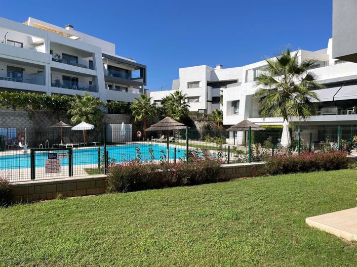 Image No.1-4 Bed Apartment for sale