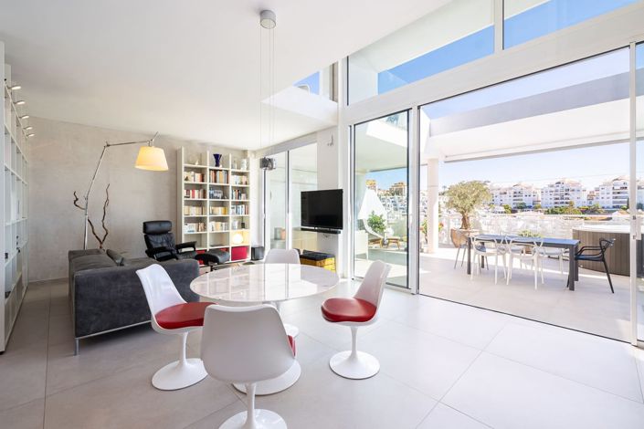 Image No.1-3 Bed Apartment for sale