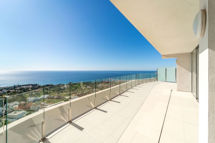 Image No.1-4 Bed Apartment for sale