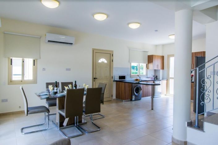 Image No.7-3 Bed House for sale