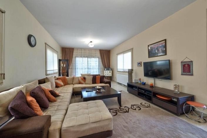 Image No.3-3 Bed House for sale