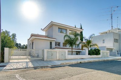 574132-detached-villa-for-sale-in-pegia-coral