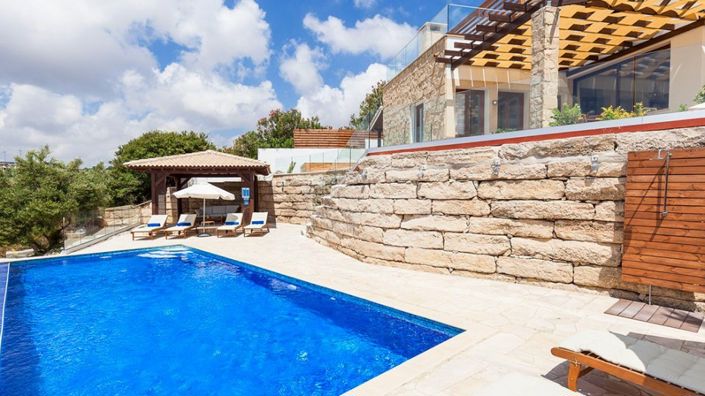 Image No.1-4 Bed House for sale