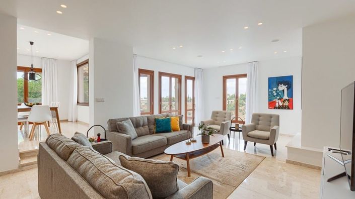 Image No.2-Maison de 4 chambres à vendre à Aphrodite Hills