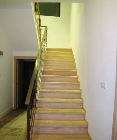 Image No.8-4 Bed House for sale