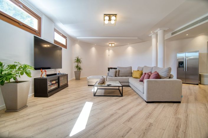 Image No.8-Maison de 5 chambres à vendre à Mouttagiaka