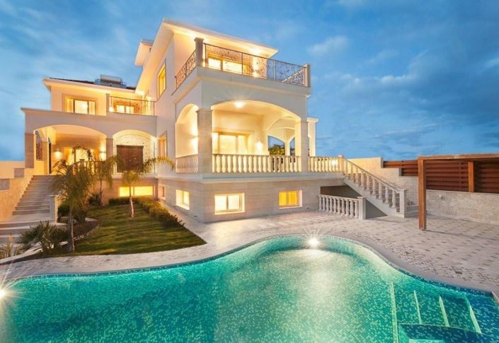 Image No.1-4 Bed House for sale
