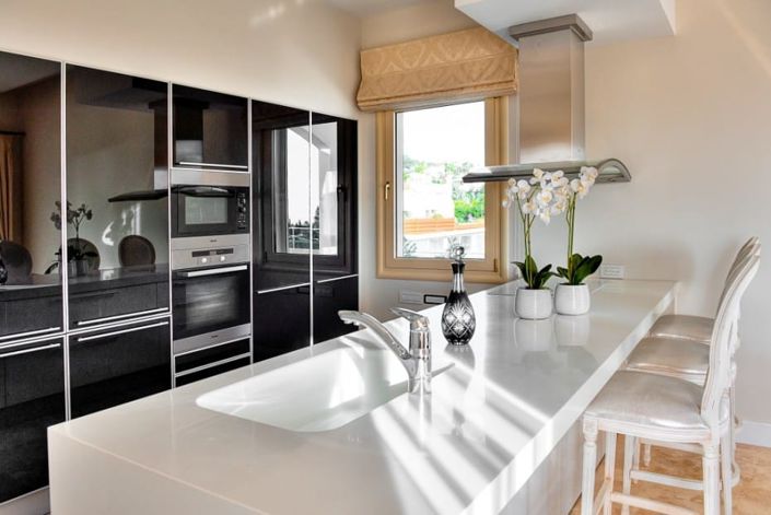 Image No.4-Maison de 4 chambres à vendre à Agios Tychonas