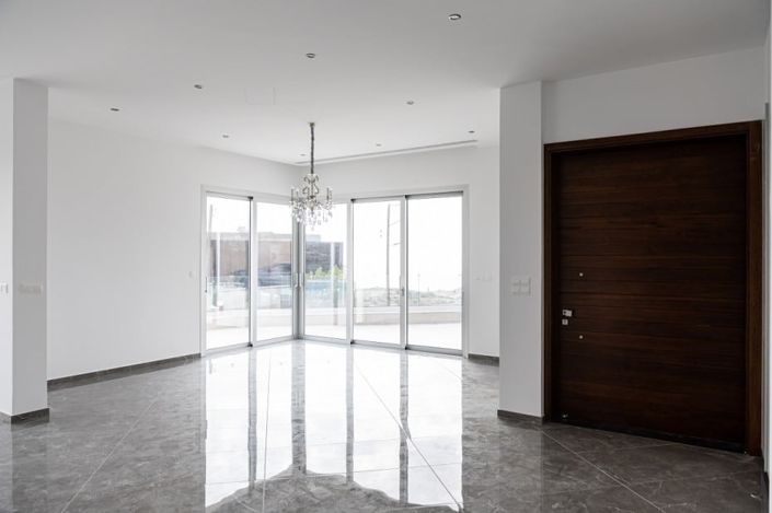 Image No.8-Maison de 5 chambres à vendre à Agios Tychonas