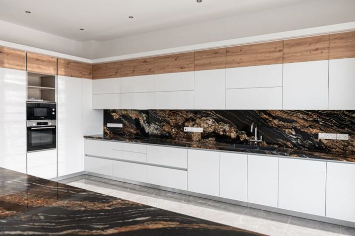 Image No.9-Maison de 5 chambres à vendre à Agios Tychonas