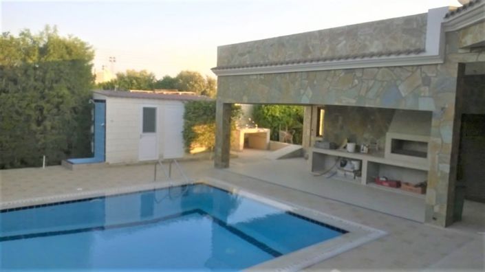 Image No.8-4 Bed House for sale