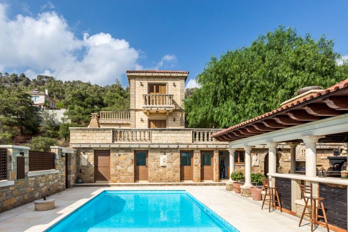 Image No.3-4 Bed House for sale