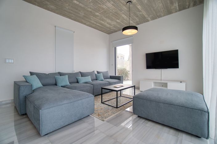 Image No.3-4 Bed House for sale