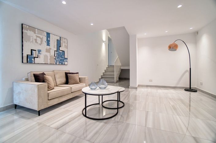 Image No.9-4 Bed House for sale