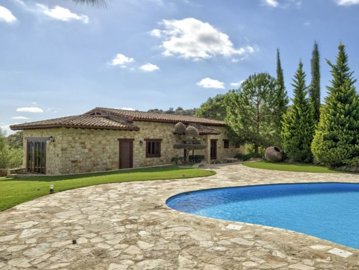 164531-detached-villa-for-sale-in-souni-zanak