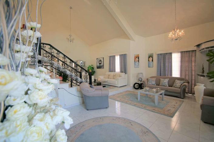 Image No.4-3 Bed House for sale