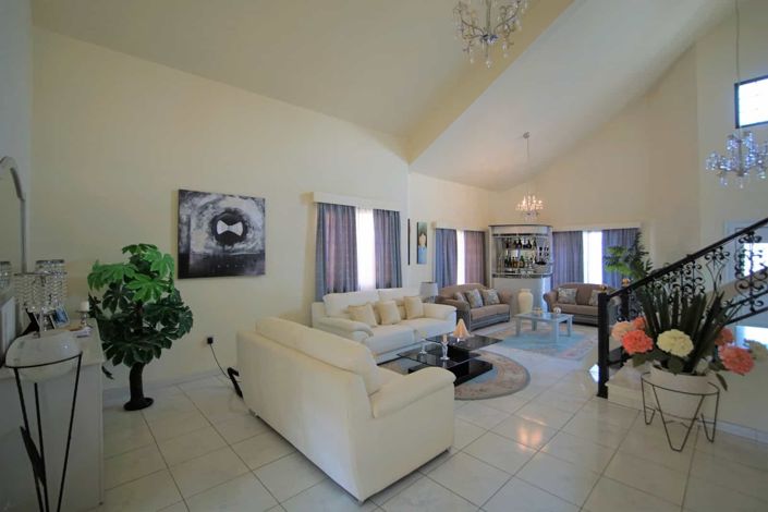 Image No.6-3 Bed House for sale